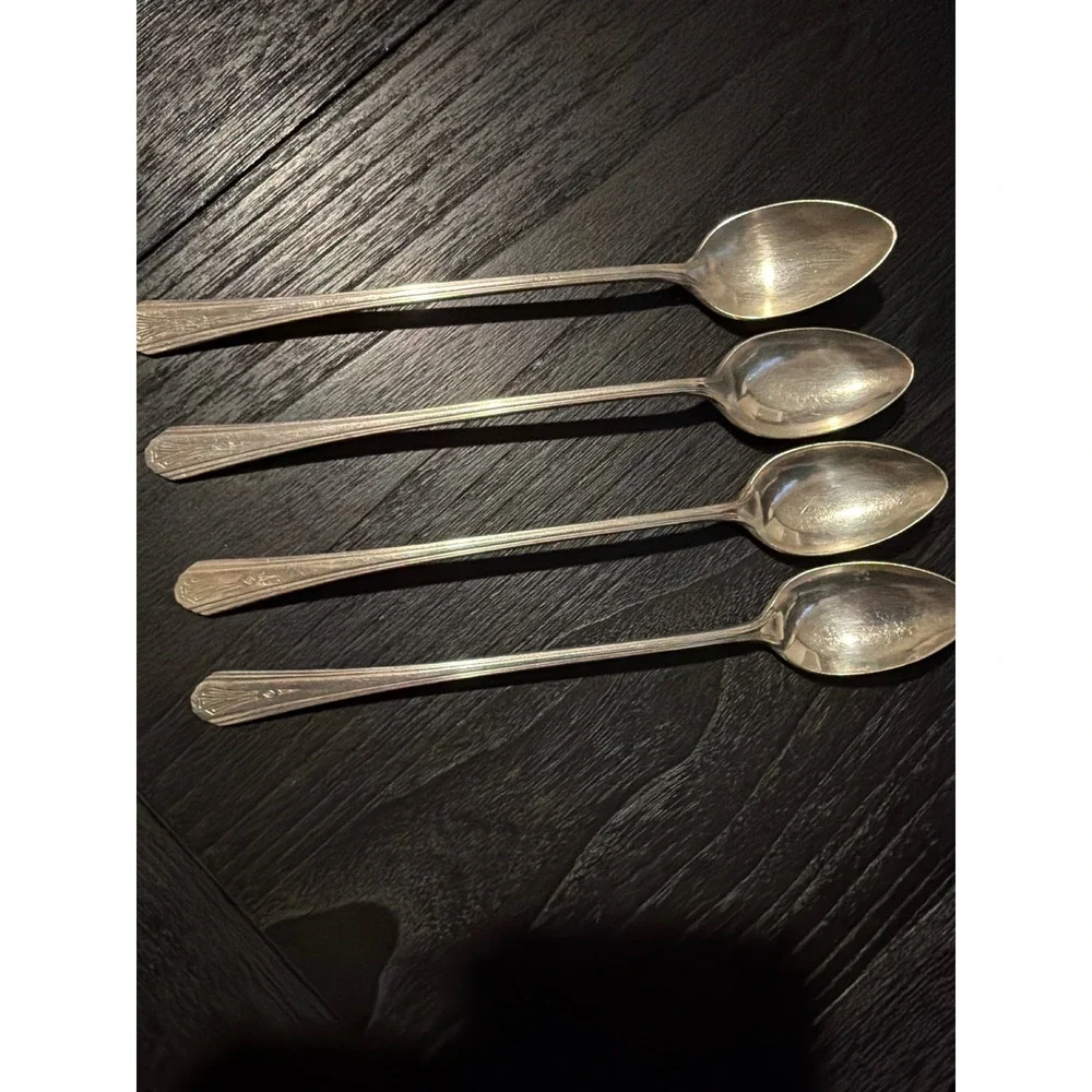 Wm Rogers Mfg Co Iced Tea Spoons Set of 4 Adoration Pattern 1939 Silverplate IS